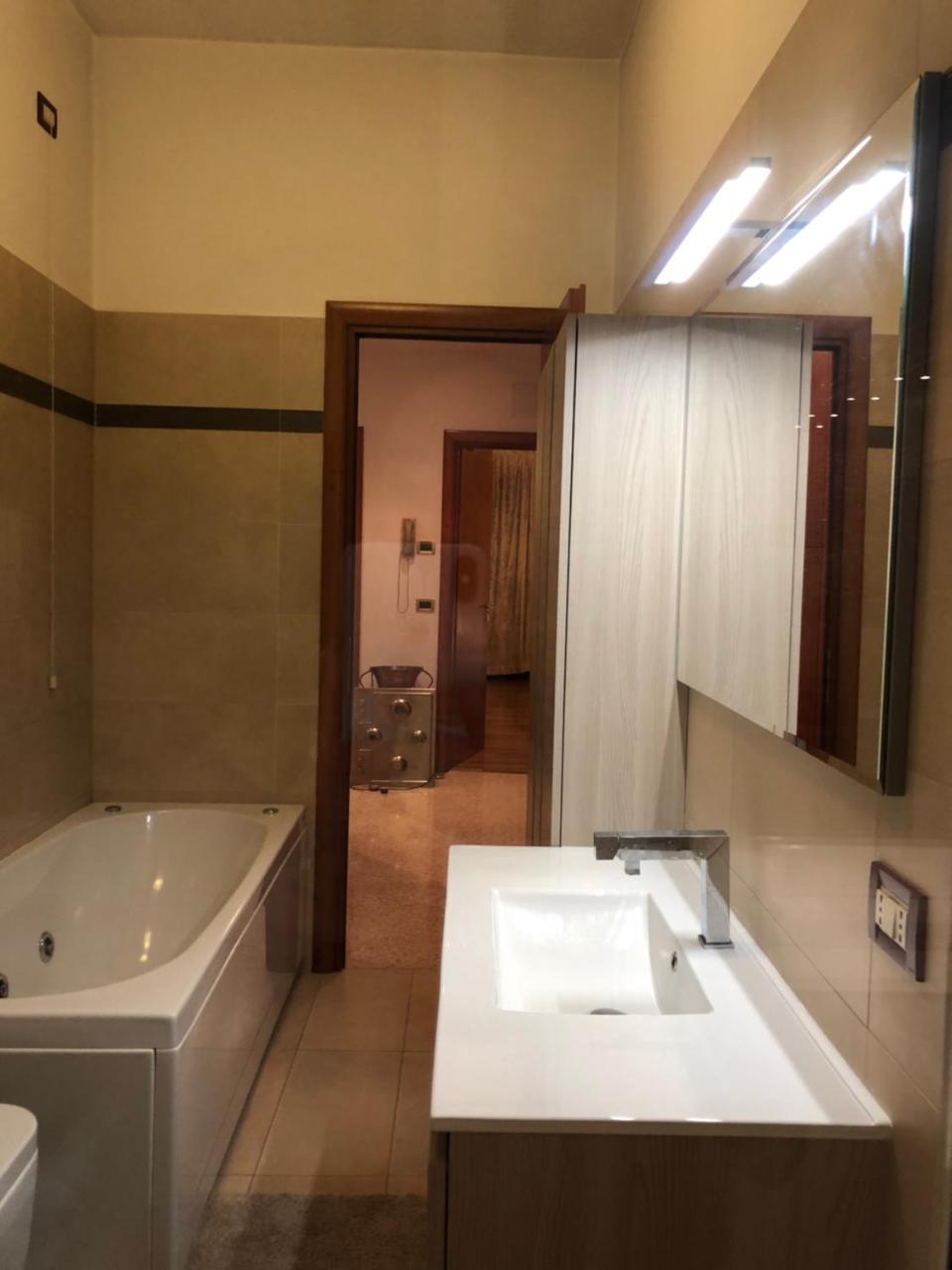 Smart House - Ammiragli2 Apartment Rome Bagian luar foto