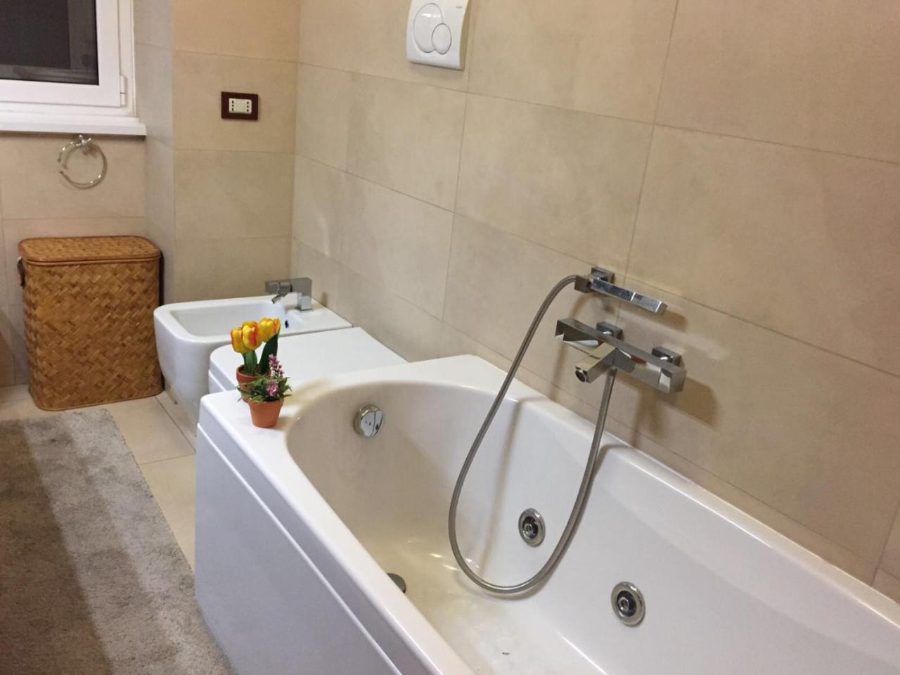 Smart House - Ammiragli2 Apartment Rome Bagian luar foto