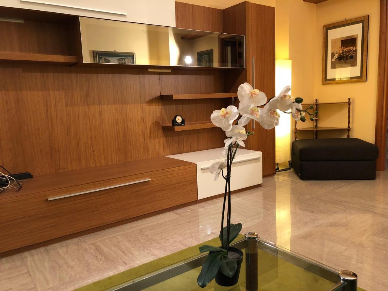 Smart House - Ammiragli2 Apartment Rome Bagian luar foto