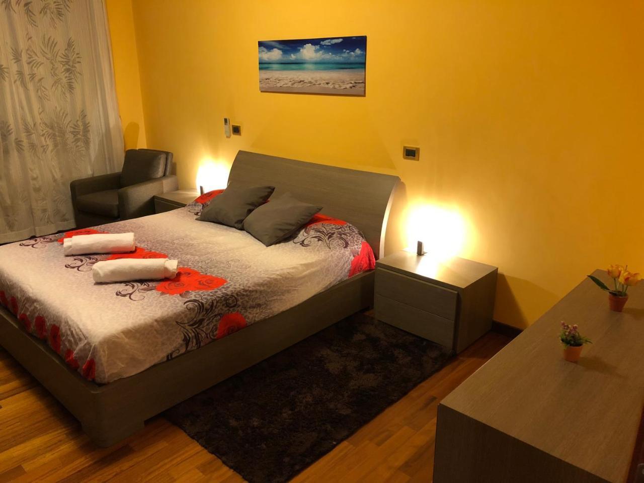 Smart House - Ammiragli2 Apartment Rome Bagian luar foto